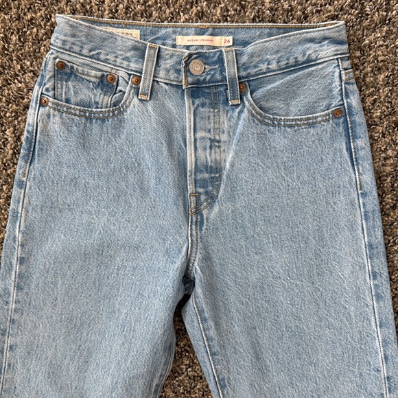 Levi’s Wedgie Jeans - Picture 4 of 9